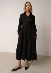 Czarna Koszulowa Sukienka z Bawełną i Wiskozą Ozdobiona Paskiem Viviedah. Czarne sukienki damskie Born2be, na co dzień, m, bez wzorów, z bawełny, bez kołnierzyka, bez ramiączek, maxi, koszulowe. Za 199.99 zł.