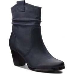 Botki CLARA BARSON WS16067-13. Brązowe botki damskie Clara Barson, bez wzorów, ze skóry ekologicznej, bez obcasa, bez zapięcia. Za 119.99 zł.