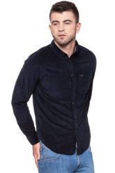 KOSZULA LEE BUTTON DOWN MIDNIGHT BLUE L880MRDB 112123261. Niebieskie koszule męskie Lee, l, z aplikacjami, ze sztruksu, bez kołnierzyka, bez ramiączek. Za 129.99 zł.