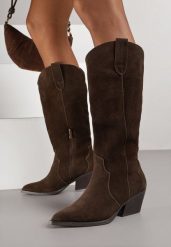 Brązowe Kozaki Typu Kowbojki na Stożku z Naturalnego Zamszu Adeora. Brązowe kozaki damskie Renee, bez wzorów, z jeansu, bez obcasa, na obcasie, bez zapięcia. Za 299.99 zł.