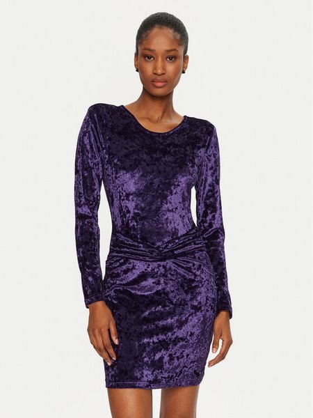 Rinascimento Sukienka codzienna CFC0121760003 Fioletowy Regular Fit. Fioletowe sukienki damskie Rinascimento, na co dzień, s, bez wzorów, z syntetyku, bez kołnierzyka, bez ramiączek, proste. Za 319.99 zł.