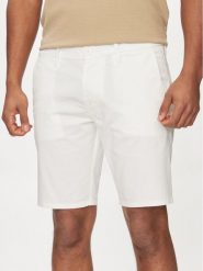 Guess Szorty materiałowe Daniel M4GD05 WG3OA Biały Skinny Fit. Białe szorty męskie Guess, z aplikacjami, z lyocellu. Za 209.99 zł.