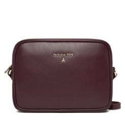 Torebka Patrizia Pepe. Czerwone listonoszki damskie Patrizia Pepe, bez wzorów, bez dodatków. Za 729.99 zł.