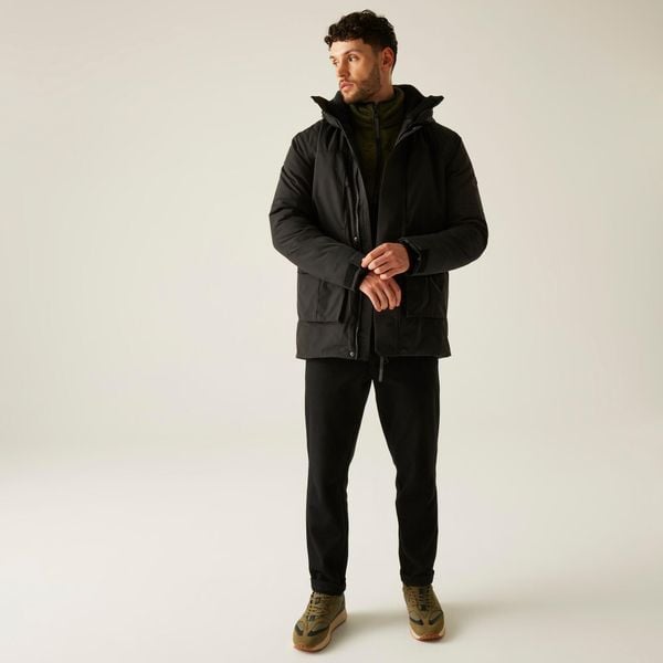 Kurtka męska zimowa ocieplana przeciwdeszczowa Marron. Czarne kurtki męskie Regatta, na zimę, m, bez wzorów, z bawełny, klasyczne, bez kaptura. Za 549.99 zł.