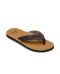Sandały dla Mężczyzn CARVER SQUISH Brązowy. Brązowe sandały męskie Quiksilver, bez wzorów, z gumy, bez zapięcia. Za 129.99 zł.