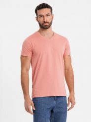 Klasyczna męska bawełniana koszulka z dekoltem w serek BASIC – różowa V7 - Rozmiar: M. Czerwone t-shirty męskie Ombre Clothing, m, bez wzorów, z bawełny, bez kołnierzyka, bez ramiączek. W wyprzedaży za 29.99 zł.