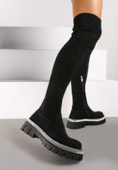 Czarne Kozaki na Grubej Podeszwie w Stylu Muszkieterek z Cyrkoniami Tomelia. Czarne kozaki damskie Born2be, bez wzorów, z jeansu, bez obcasa, na obcasie, bez zapięcia. Za 209.99 zł.