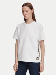 Barbour T-Shirt Fawne LML0938WH11 Biały Regular Fit. Białe t-shirty damskie Barbour, bez wzorów, z bawełny, bez kołnierzyka, bez ramiączek. Za 264.99 zł.