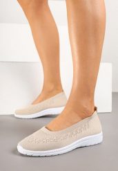 Beżowe Wsuwane Tenisówki z Delikatną Perforacją Firsedi. Brązowe trampki i tenisówki damskie Born2be, bez wzorów, z jeansu, bez zapięcia. Za 44.99 zł.