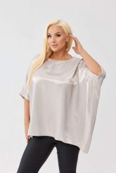 Kimonowa satynowa bluzka Gabi w popielatym kolorze PLUS SIZE XXL OVERSIZE JESIEŃ. Szare bluzki damskie Moda Size Plus Iwanek, plus size, bez wzorów, z elastanu, eleganckie, bez kołnierzyka, plus size, bez ramiączek. Za 159.90 zł.