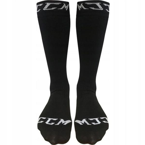 Skarpety hokejowe dla dorosłych CCM Hockey Socks Basic Black. Czarne skarpetki damskie CCM, bez wzorów. Za 69.99 zł.