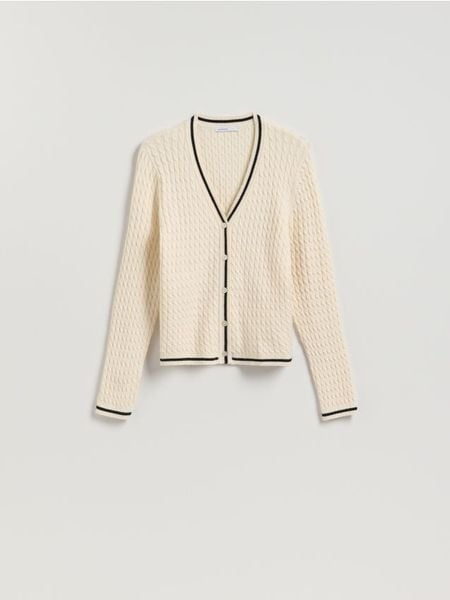 Strukturalny kardigan z wiskozą - kremowy. Białe kardigany damskie Reserved, l, bez wzorów, z dzianiny, bez kołnierzyka. Za 109.99 zł.