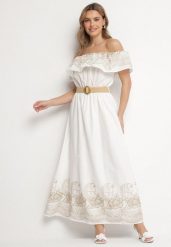 Biała Sukienka Hiszpanka w Stylu Boho z Haftem i Paskiem z Klamrą Mellirna. Białe sukienki damskie Born2be, na co dzień, m, z aplikacjami, z poliesteru, boho, bez kołnierzyka, bez ramiączek, maxi. Za 159.99 zł.