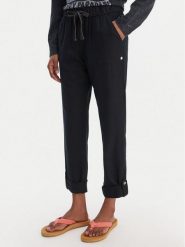 Roxy Spodnie materiałowe On The Seashore ERJNP03294 Czarny Regular Fit. Czarne spodnie materiałowe damskie Roxy, bez wzorów, z materiału. Za 259.99 zł.