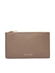 Calvin Klein Portfel Foil Logo Top Zip Cardcase LV04F1090G Beżowy. Brązowe portfele damskie Calvin Klein, ze skóry. Za 209.99 zł.