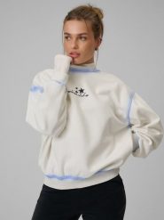 4F Bluza dresowa regular bez kaptura damska - biała S. Brązowe bluzy damskie 4F, s, bez wzorów, z dresówki, vintage, bez ramiączek, bez kaptura. W wyprzedaży za 59.99 zł.