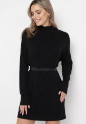 Czarny Oversizowy Sweter Golf z Wiskozą i Ozdobnym Splotem z Przodu Goyanes. Czarne swetry nierozpinane damskie Born2be, na zimę, bez wzorów, z wiskozy, bez kołnierzyka, bez ramiączek. Za 99.99 zł.