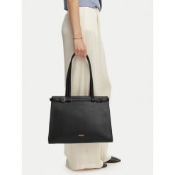 Torebka MEXX. Czarne shopperki damskie Mexx, bez wzorów, bez dodatków. Za 299.99 zł.