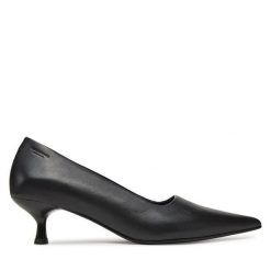 Czółenka Vagabond Shoemakers. Czarne czółenka damskie Vagabond Shoemakers, bez wzorów, bez obcasa, na szpilce, bez zapięcia. Za 339.99 zł.