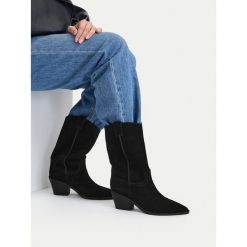 Kowbojki Badura. Czarne botki damskie Badura, bez wzorów, bez obcasa, na słupku, bez zapięcia. Za 299.99 zł.