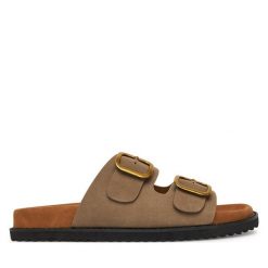 Klapki DeeZee. Brązowe klapki damskie DeeZee, bez wzorów, bez obcasa, bez zapięcia. Za 139.99 zł.