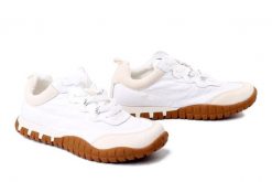 ARTIKER RELAKS 58C1284 biały, półbuty damskie. Białe półbuty damskie Artiker Relaks, bez wzorów, bez obcasa, bez zapięcia. Za 148.67 zł.