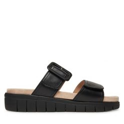 Klapki Caprice. Czarne klapki damskie Caprice, bez wzorów, bez obcasa, bez zapięcia. Za 219.99 zł.