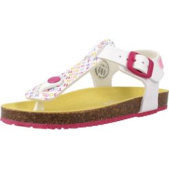 Sandały AGATHA RUIZ DE LA PRADA 242944A Biały. Białe sandały damskie Agatha Ruiz de la Prada, bez wzorów, z syntetyku, bez obcasa, bez zapięcia. Za 178.47 zł.