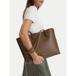Torebka GINO ROSSI. Brązowe shopperki damskie Gino Rossi, bez wzorów, bez dodatków. Za 299.99 zł.