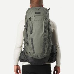 Plecak trekkingowy męski Forclaz MT900 Symbium 50+10 l. Brązowe plecaki męskie FORCLAZ, bez wzorów, z poliamidu, sportowe. Za 649.99 zł.
