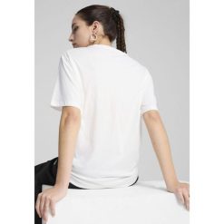 Damska koszulka o luźnym kroju ESS PUMA White. Białe bluzki damskie Puma, l, bez wzorów, sportowe, bez kołnierzyka, bez ramiączek. W wyprzedaży za 69.00 zł.