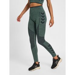 Damskie wysokie legginsy Hummel MT Aly. Zielone legginsy damskie Hummel, bez wzorów, z dzianiny. Za 189.70 zł.