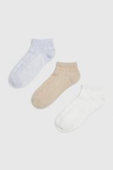 Skarpety 3-pack. Skarpetki damskie MOODO, bez wzorów, z bawełny. Za 34.99 zł.