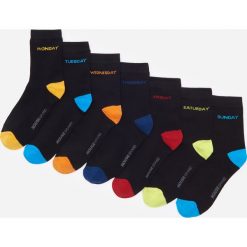 7 pack skarpetek z nadrukiem - Czarny. Czarne skarpety męskie House, bez wzorów. Za 49.99 zł.