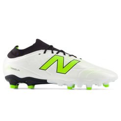 Korki męskie New Balance TEKELA TEAM FG V5 ST3FSP5 - białe. Białe buty sportowe męskie New Balance, bez wzorów, z syntetyku, bez zapięcia, na fitness i siłownię. Za 399.99 zł.