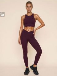 Legginsy sportowe Everyday Active - czerwony. Czerwone legginsy damskie Sinsay, l, bez wzorów, na fitness i siłownię. Za 39.99 zł.