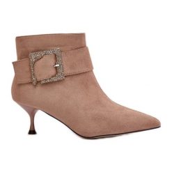 Botki Damskie Na Szpilce Z Ozdobną Klamrą Beżowe Nirilis beżowy. Brązowe botki damskie bez wzorów, eleganckie, bez obcasa, na szpilce, bez zapięcia. Za 224.91 zł.