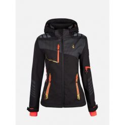 Damska kurtka wodoodporna Aulp Fecla. Czarne kurtki sportowe damskie Aulp, bez wzorów, bez ramiączek, bez kaptura, trekkingowe. Za 380.00 zł.