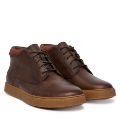 Trzewiki Clarks. Brązowe botki męskie Clarks, bez wzorów, bez obcasa, bez zapięcia. Za 439.99 zł.