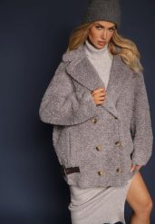 Szara Futrzana Kurtka Typu Baranek z Ozdobnymi Paskami i Dwurzędowym Zapięciem Nikira. Szare kurtki damskie Renee, xl, bez wzorów, z futra, bez kaptura. Za 169.99 zł.