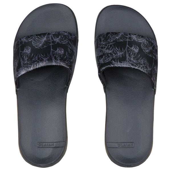 Klapki damskie Olaian 550 Exotic. Czarne klapki damskie OLAIAN, bez wzorów, z poliesteru, sportowe, bez obcasa, bez zapięcia. W wyprzedaży za 54.99 zł.