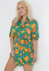 Zielona Koszulowa Sukienka Mini z Guzikami i Materiałowym Paskiem Raimeda. Zielone sukienki damskie Born2be, na lato, l, bez wzorów, z materiału, bez kołnierzyka, plus size, bez ramiączek, mini, koszulowe. Za 34.99 zł.