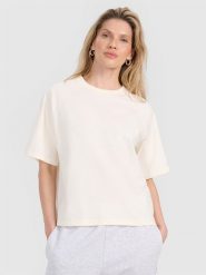4F T-shirt oversize gładki damski - biały XS. Białe t-shirty damskie 4F, xs, bez wzorów, z bawełny, klasyczne, bez kołnierzyka, bez ramiączek. W wyprzedaży za 39.99 zł.