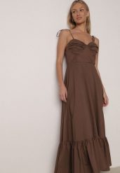 Brązowa Bawełniana Sukienka o Rozkloszowanym Kroju na Wiązanych Ramiączkach Milalisa. Brązowe sukienki damskie Born2be, na co dzień, m, bez wzorów, z bawełny, klasyczne, bez kołnierzyka, bez ramiączek, maxi, gorsetowe. Za 169.99 zł.