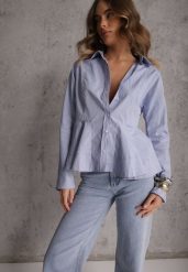 Niebieska Koszula z Baskinką z Bawełną Zdobiona Wzorem w Drobne Paski Merithara. Niebieskie koszule damskie Renee, l, z aplikacjami, z bawełny, bez kołnierzyka, bez ramiączek. Za 109.99 zł.