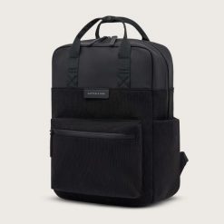 Plecak Kapten & Son Bergen Pro Cord Czarny. Czarne plecaki męskie KAPTEN & SON, bez wzorów, sportowe. Za 592.16 zł.