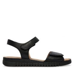 Sandały Caprice. Czarne sandały damskie Caprice, bez wzorów, bez obcasa, na płaskiej podeszwie, bez zapięcia. Za 299.99 zł.