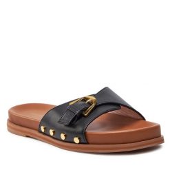 Klapki Coccinelle. Czarne klapki damskie Coccinelle, bez wzorów, bez obcasa, bez zapięcia. Za 659.99 zł.