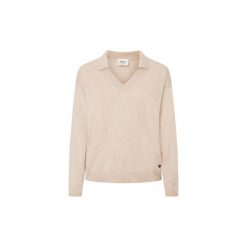 Sweter damski Pepe Jeans Isela. Brązowe swetry nierozpinane damskie Pepe Jeans, na zimę, bez wzorów, z jeansu, bez kołnierzyka, bez ramiączek. W wyprzedaży za 298.90 zł.