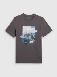 4F T-shirt regular z nadrukiem męski - szary M. Szare t-shirty męskie 4F, m, bez wzorów, z dzianiny, bez kołnierzyka, bez ramiączek. Za 69.99 zł.